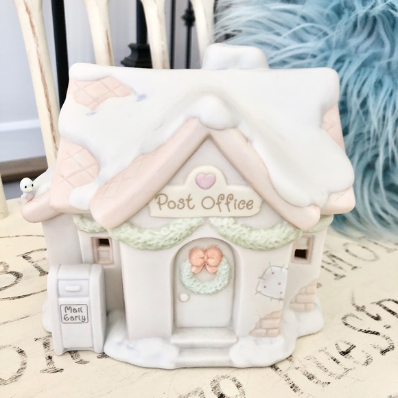 Precious Moments, Lighted Post Office, Vintage 1998, Very Nice Condition - Picture 8 of 11